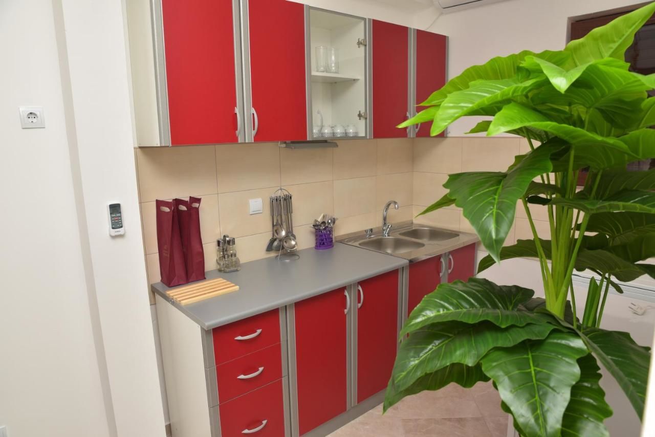 Апартаменты Apartmani Centar Igalo Херцег-Нови