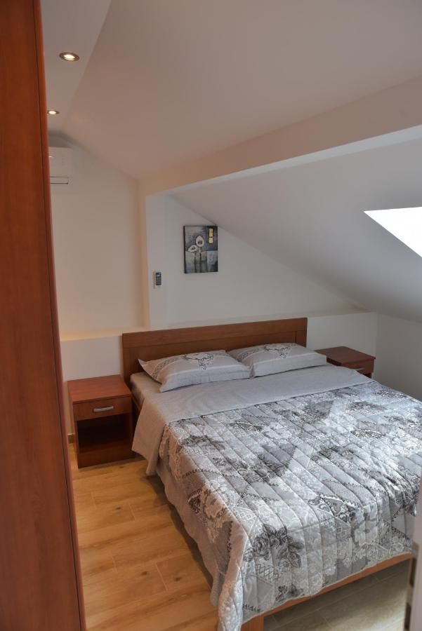 Апартаменты Apartmani Centar Igalo Херцег-Нови