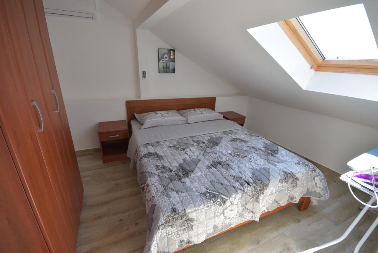 Апартаменты Apartmani Centar Igalo Херцег-Нови