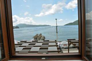 Апартаменты Apartmani Centar Igalo Херцег-Нови Apartment with Sea View and Balcony A4-2