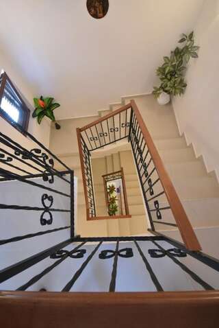 Апартаменты Apartmani Centar Igalo Херцег-Нови Apartment with Sea View - Attic A6-2