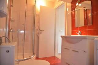 Апартаменты Apartmani Centar Igalo Херцег-Нови Apartment with Sea View - Attic A5-5