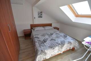 Апартаменты Apartmani Centar Igalo Херцег-Нови Apartment with Sea View - Attic A5-11